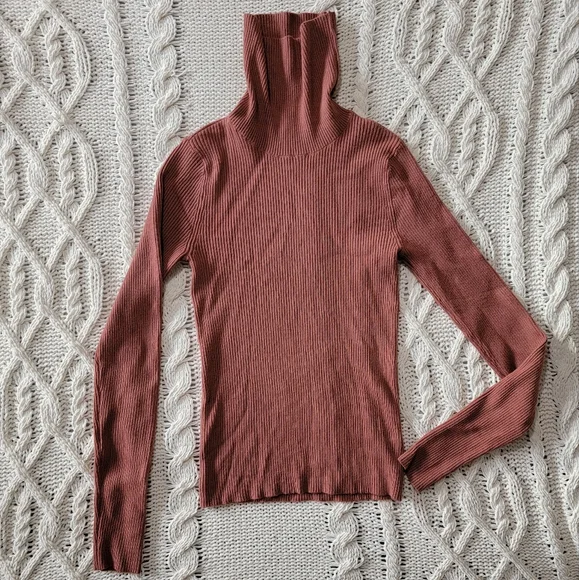 Ribbed Turtleneck - Picture 2 of 3